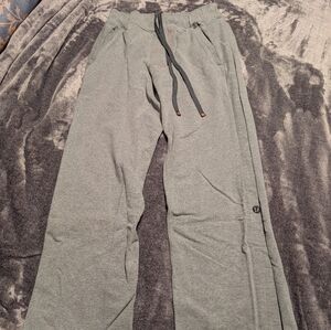 Vintage Men’s Lululemon pants Size Small gray excellent condition